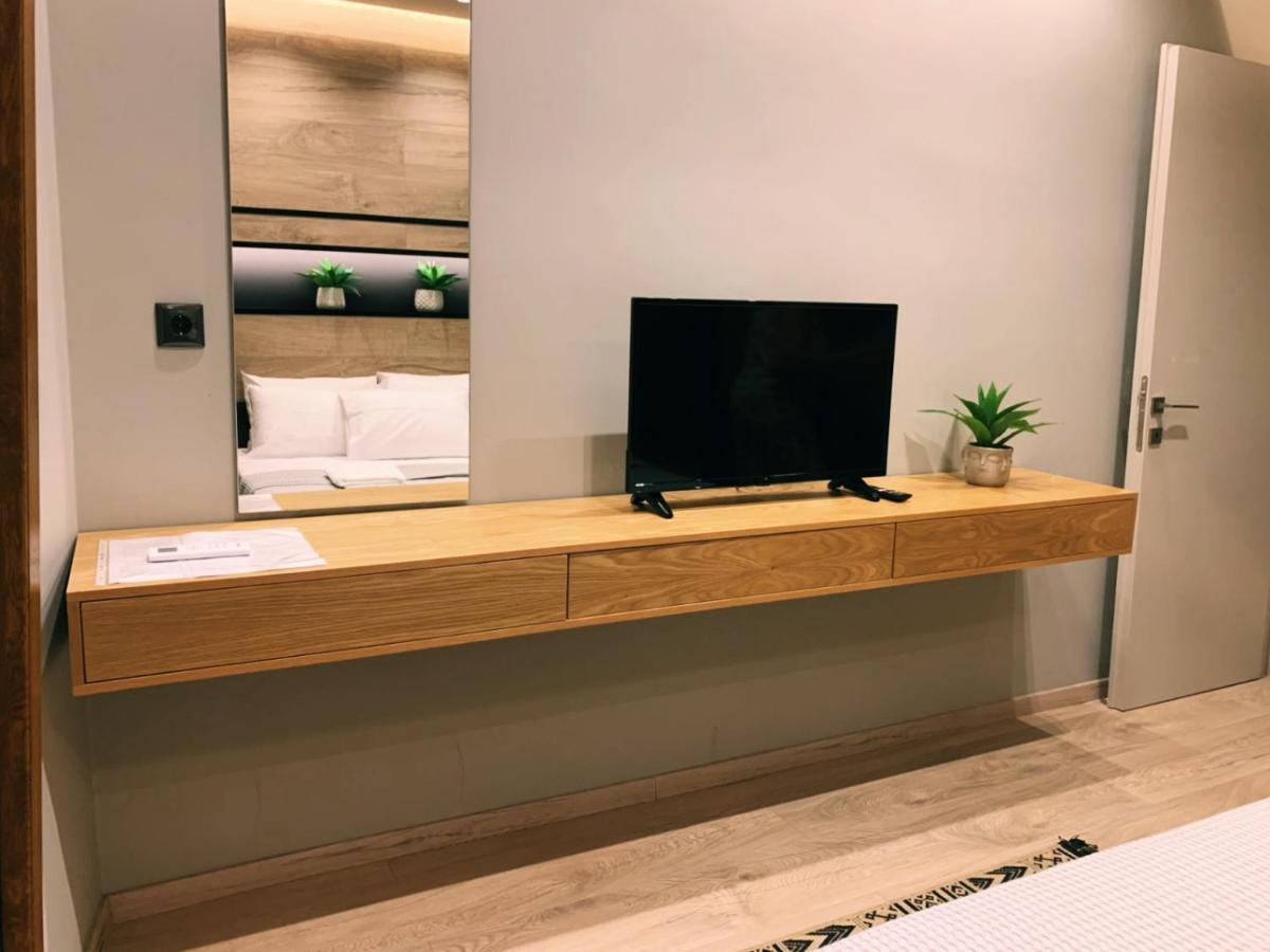 Luxury Townhouse Suite Лариса Екстер'єр фото